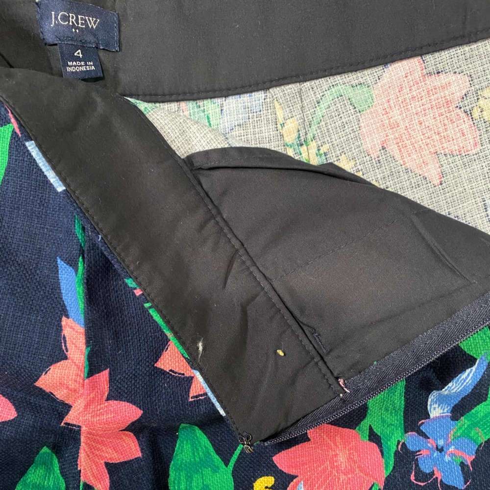 J. Crew Shorts, Size 4, Floral - Picture 3 of 6